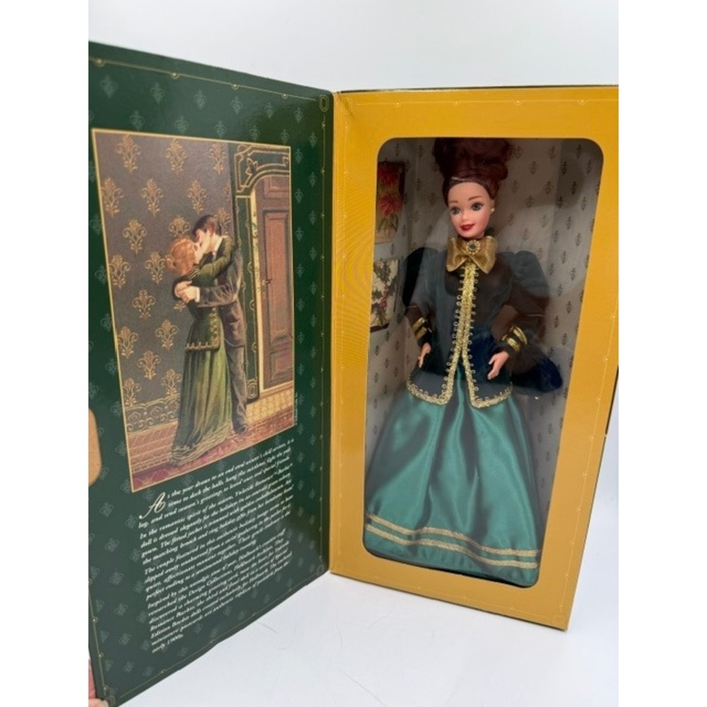 Mattel Yuletide Romance Barbie Hallmark Special Edition 1996 Emerald Green 15621